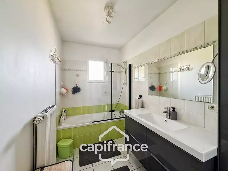 Maison, 92 m²