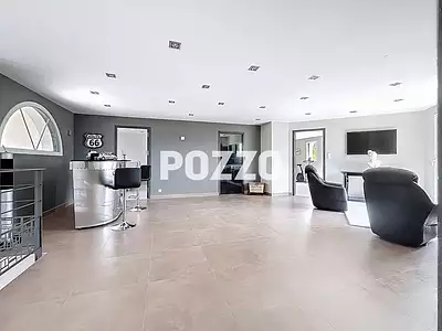 Maison, 250 m²