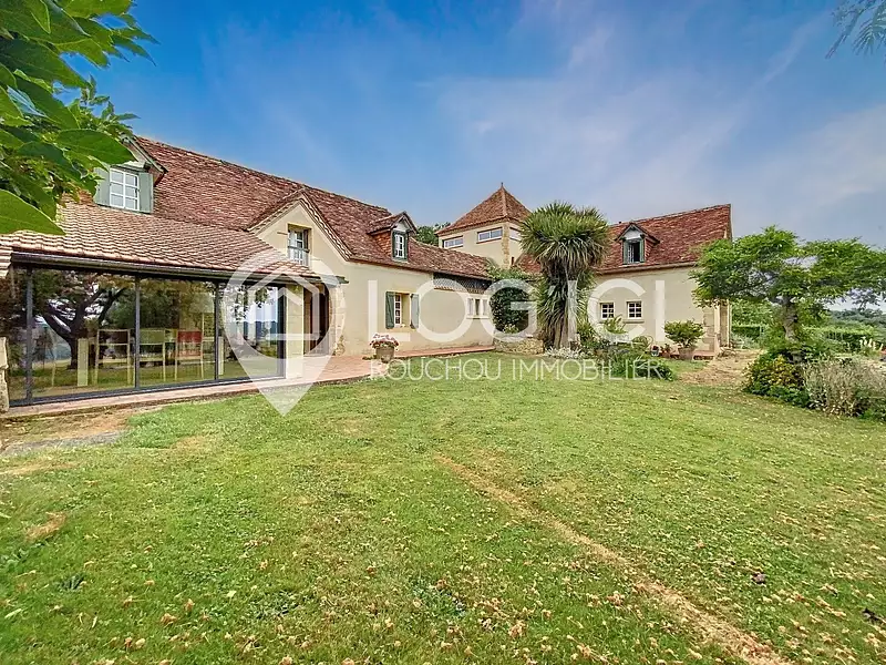 Maison, 220 m²