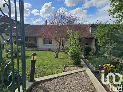 Maison, 240 m²