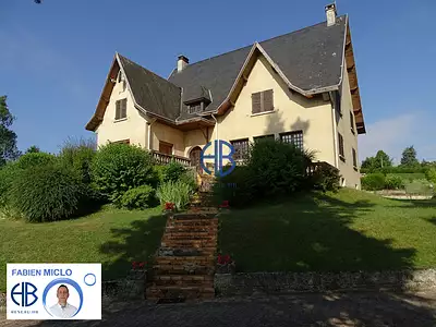 Maison, 256 m²