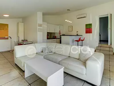 Maison, 201 m²