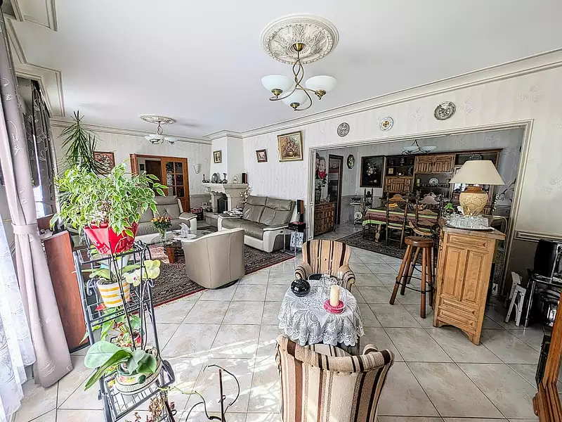 Maison, 238 m²