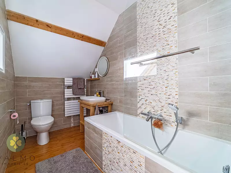 Maison, 169 m²