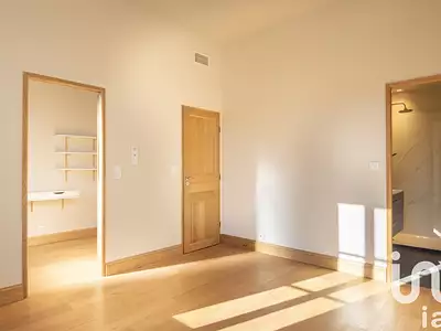 Maison, 334 m²