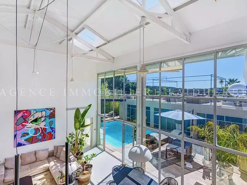 Appartement, 355 m²