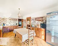 Maison, 196 m²