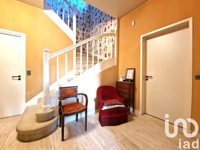 Maison, 230 m²