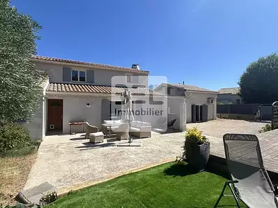 Maison, 198 m²