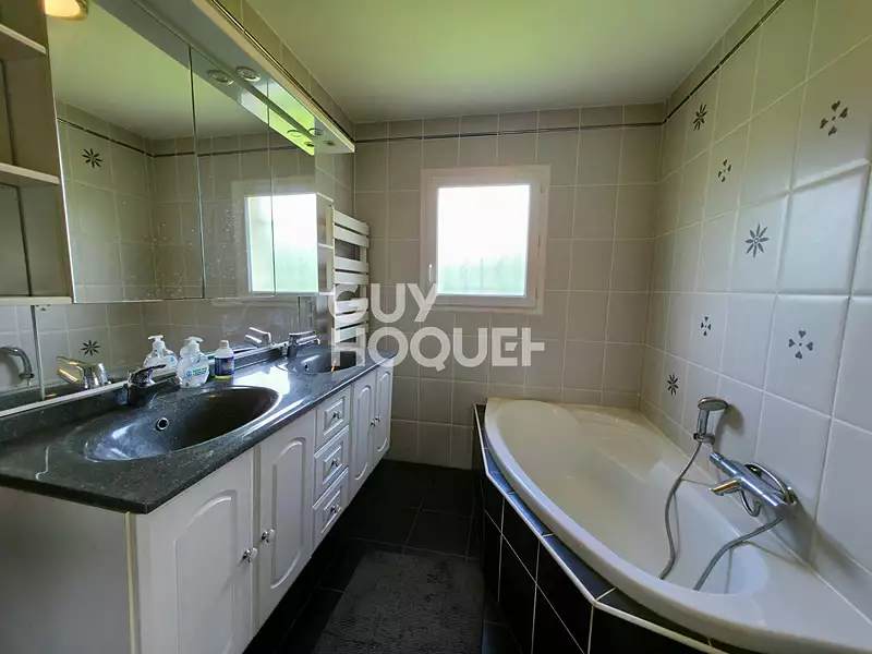 Maison, 106 m²