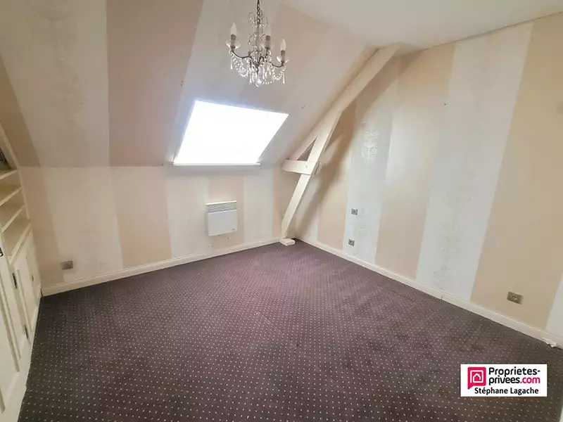 Maison, 255 m²