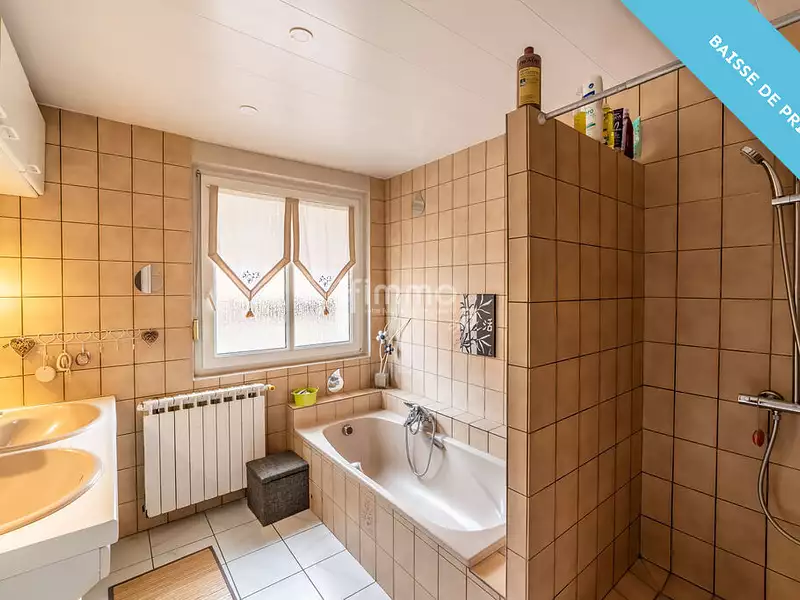 Maison, 227 m²