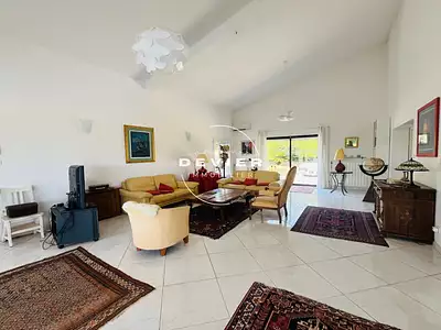 Maison, 189 m²