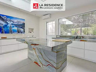 Maison, 208 m²