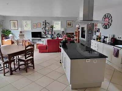 Maison, 185 m²
