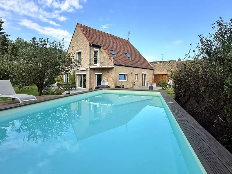Maison, 175 m²