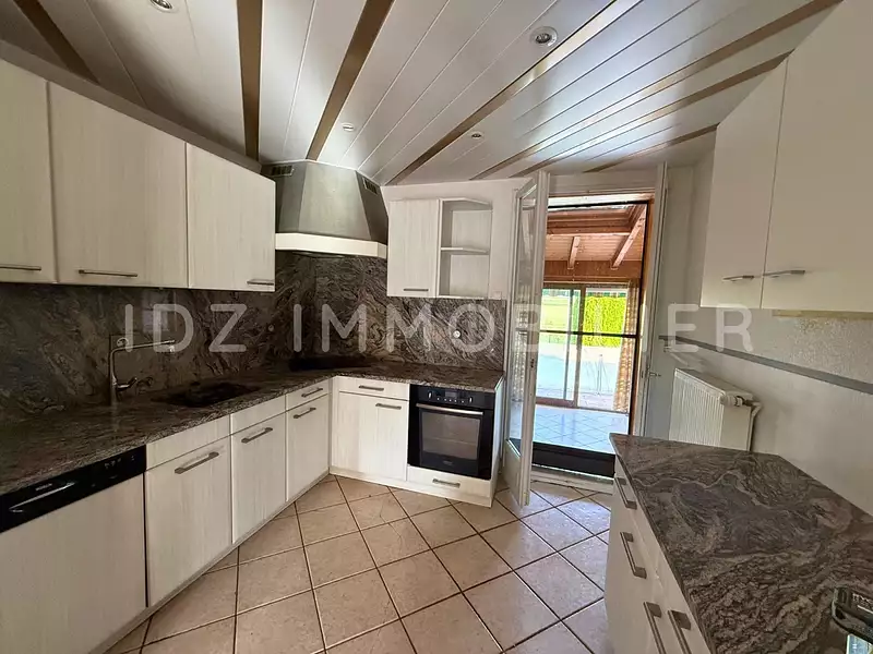 Maison, 106,93 m²
