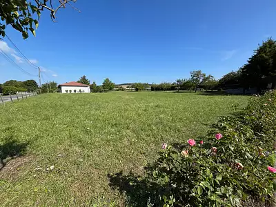 Terrain, 2 500 m²