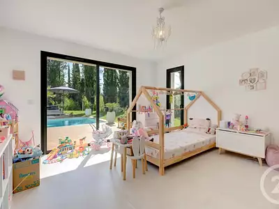 Maison, 170 m²
