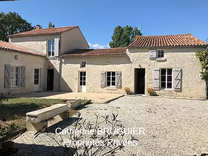 Maison, 198 m²