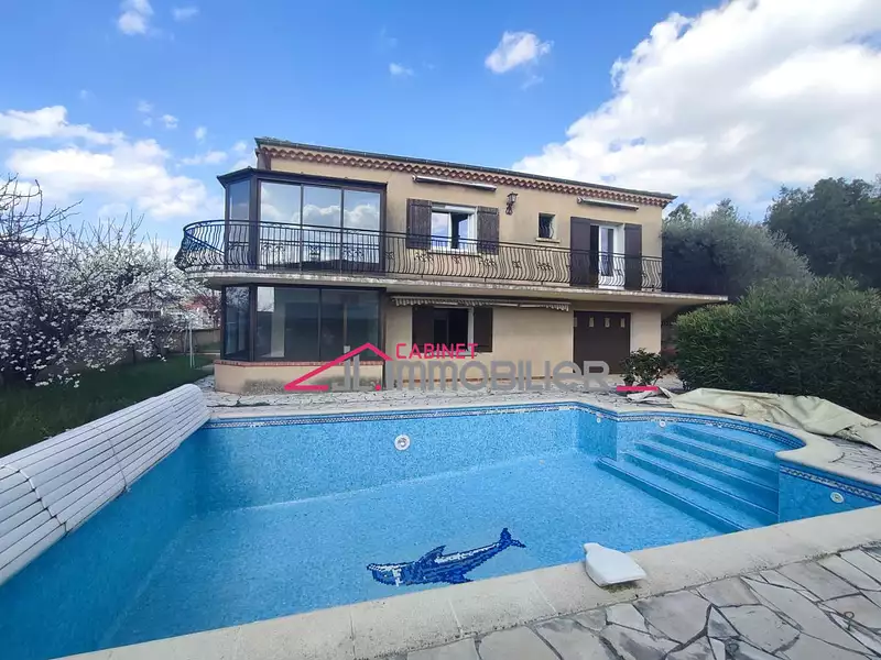 Maison, 144 m²