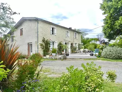 Maison, 194 m²