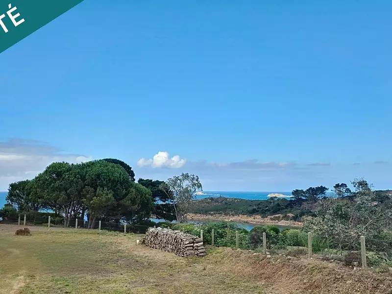Terrain, 2 180 m²