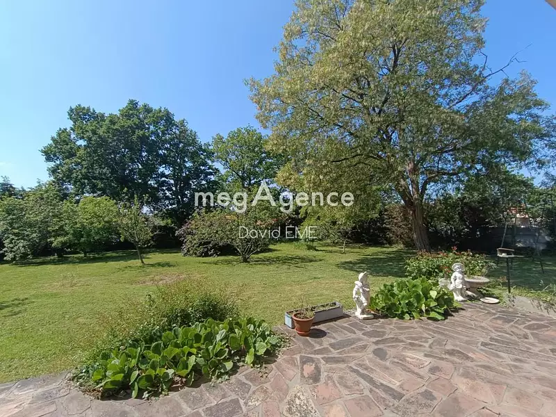 Maison, 241 m²