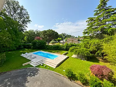 Maison, 215 m²