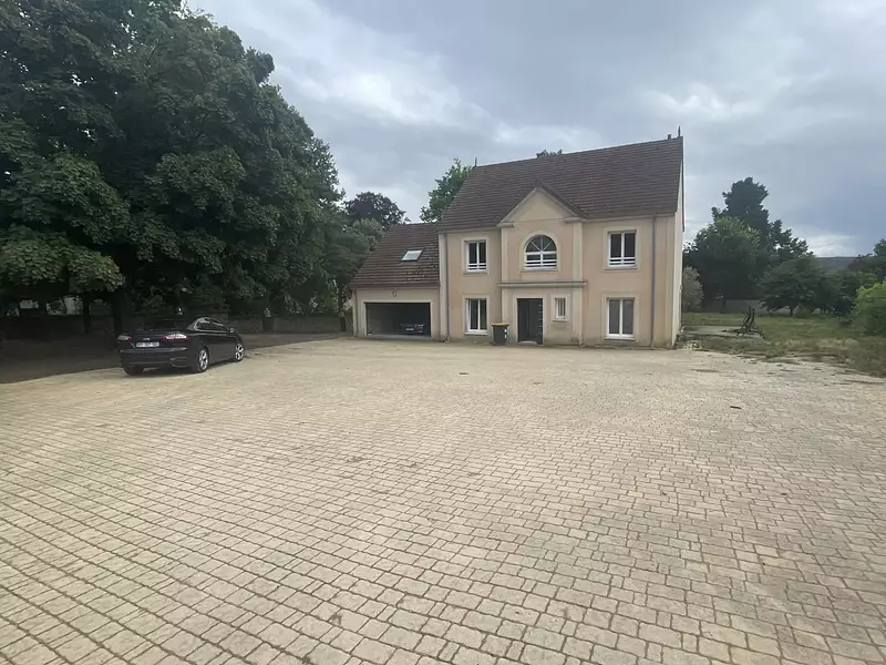 Maison, 187 m²