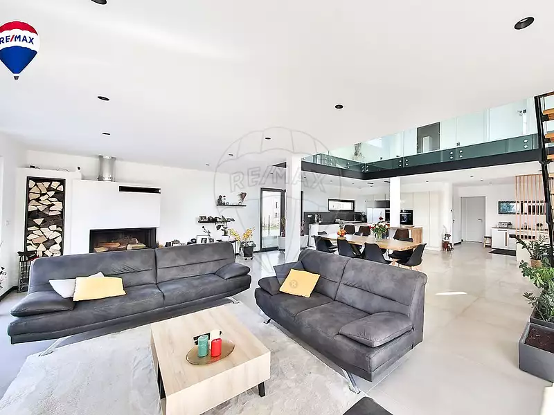 Maison, 348 m²