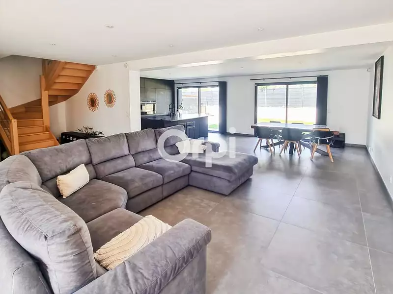 Maison, 159 m²
