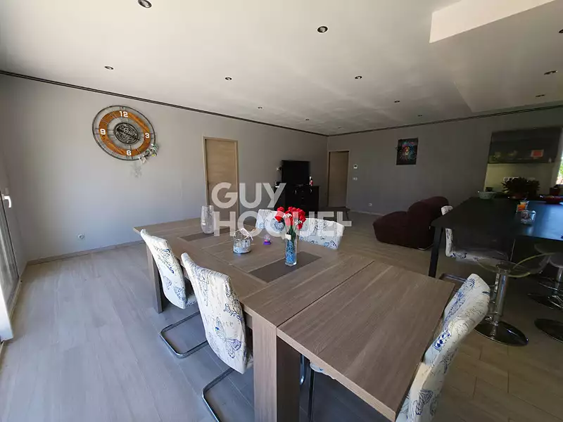 Maison, 160 m²