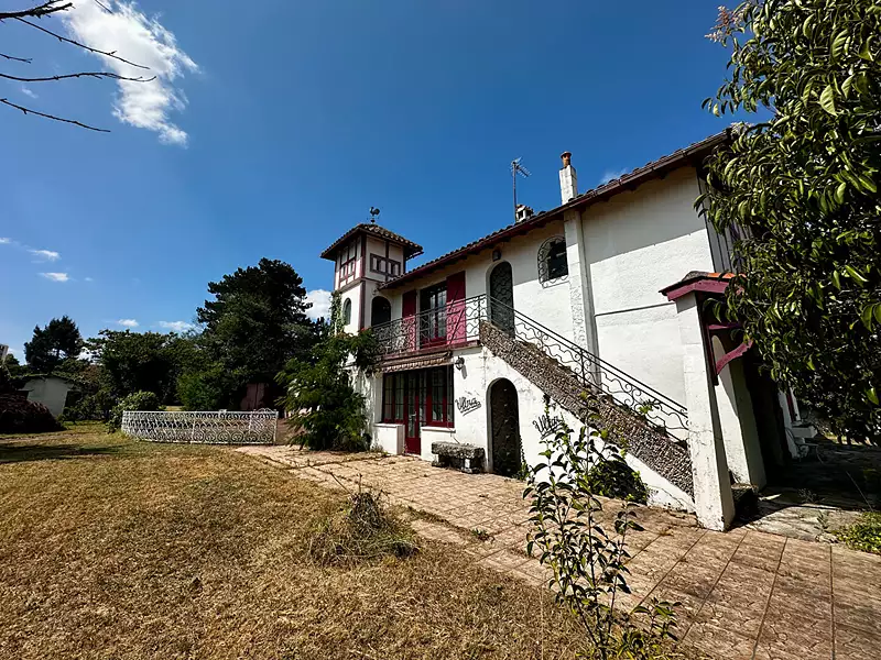 Maison, 220 m²