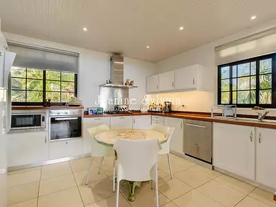 Maison, 200 m²