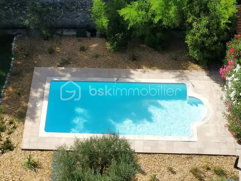 Maison, 166 m²