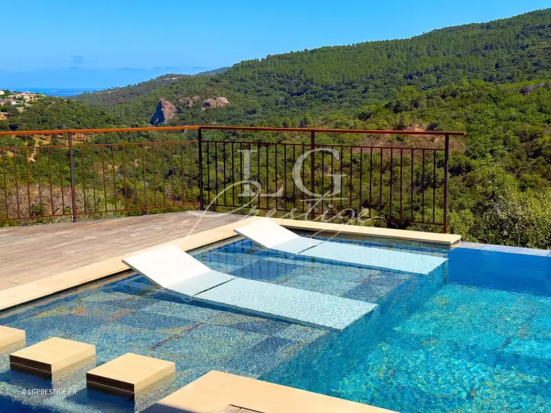 Maison, 318 m²