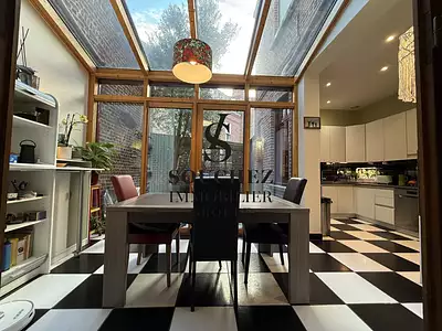 Maison, 166 m²