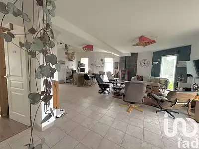 Maison, 194 m²