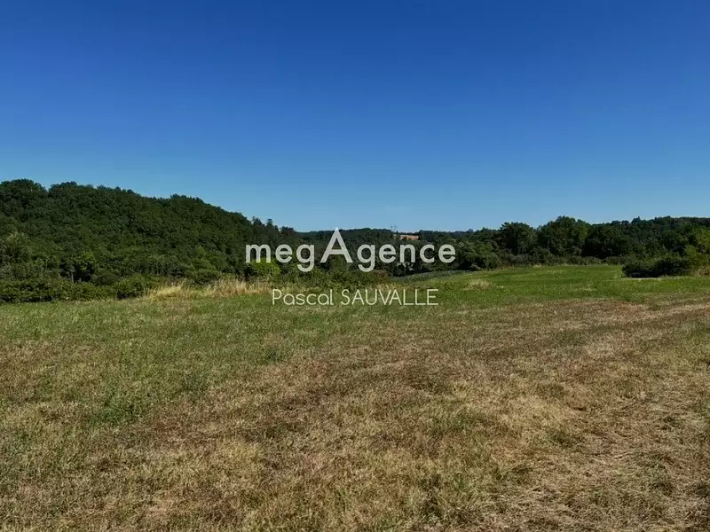 Terrain, 3 221 m²