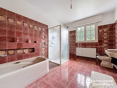 Maison, 244 m²