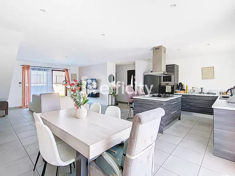 Maison, 105 m²
