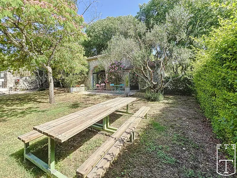 Maison, 640 m²