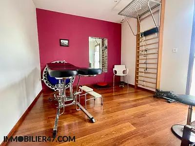 Maison, 250 m²