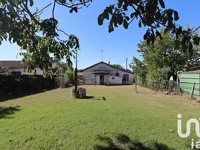 Terrain, 900 m²