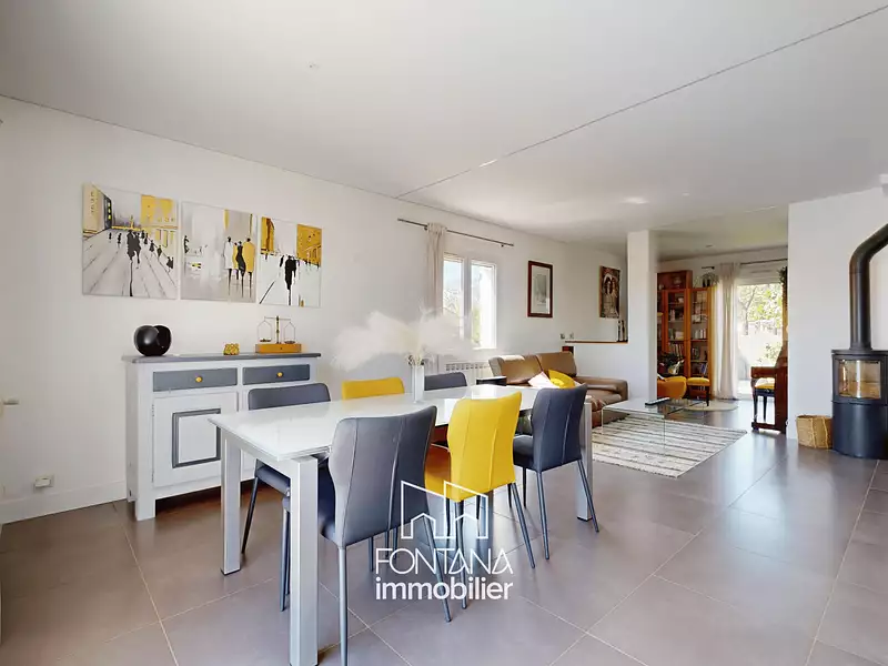 Maison, 169 m²