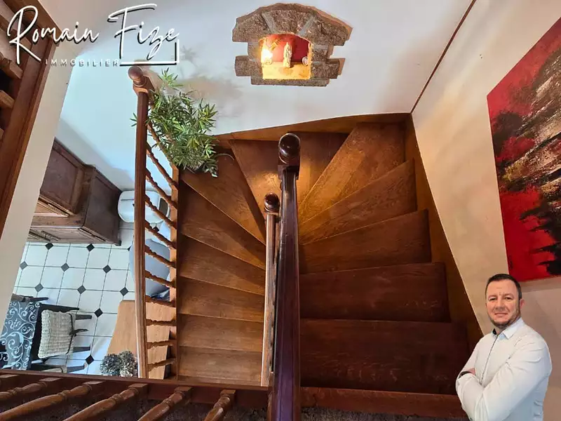 Maison, 277 m²