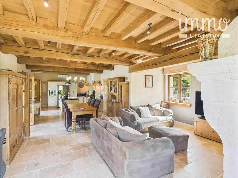 Maison, 266 m²