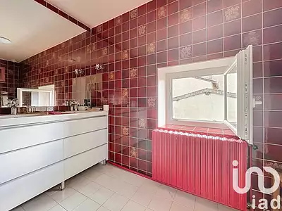Maison, 210 m²