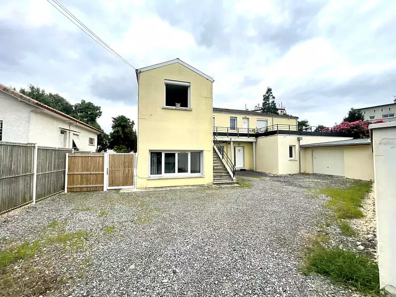 Immeuble, 294 m²